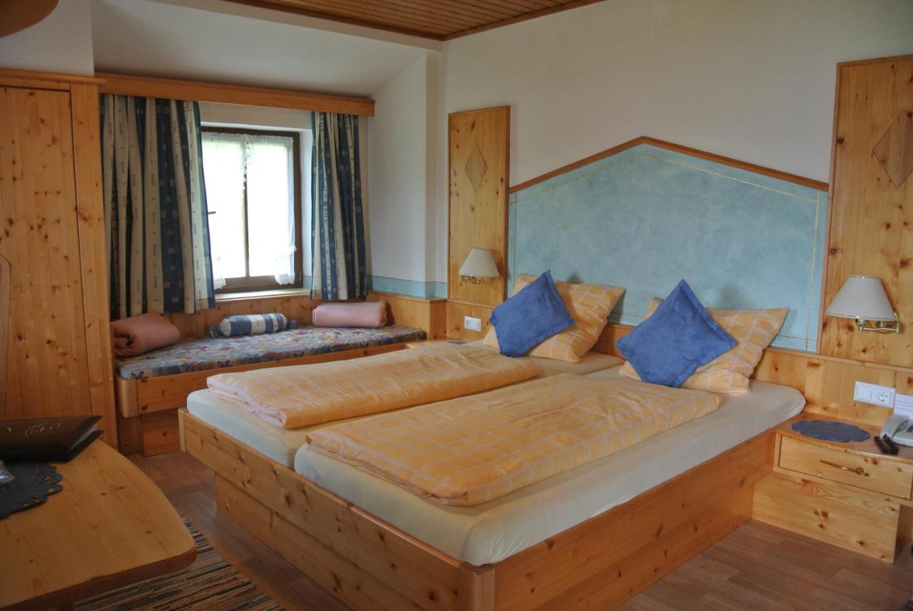 Double Room with Balcony and Kitchenette 2