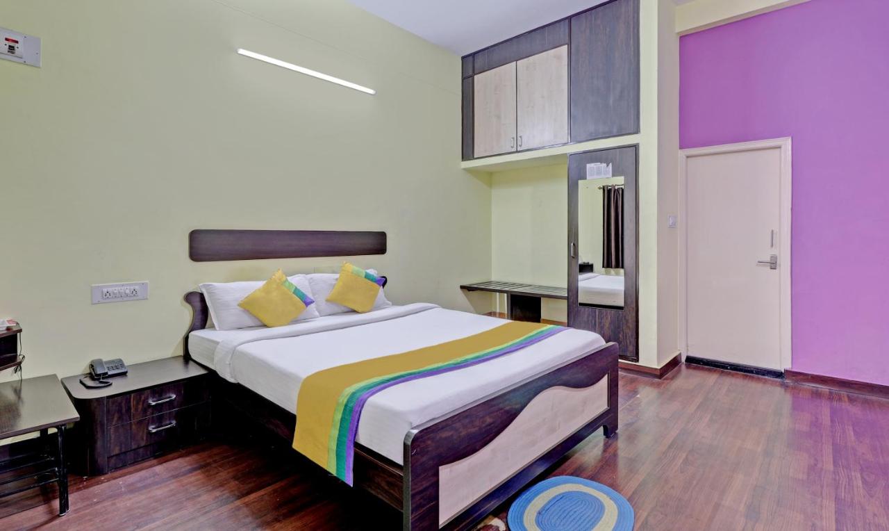 B&B Bengaluru - Itsy By Treebo - Guru Comforts - Bed and Breakfast Bengaluru