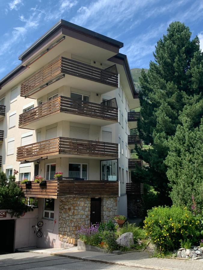 Ferienwohnung Parsennblick mit Dachterrasse - B&B