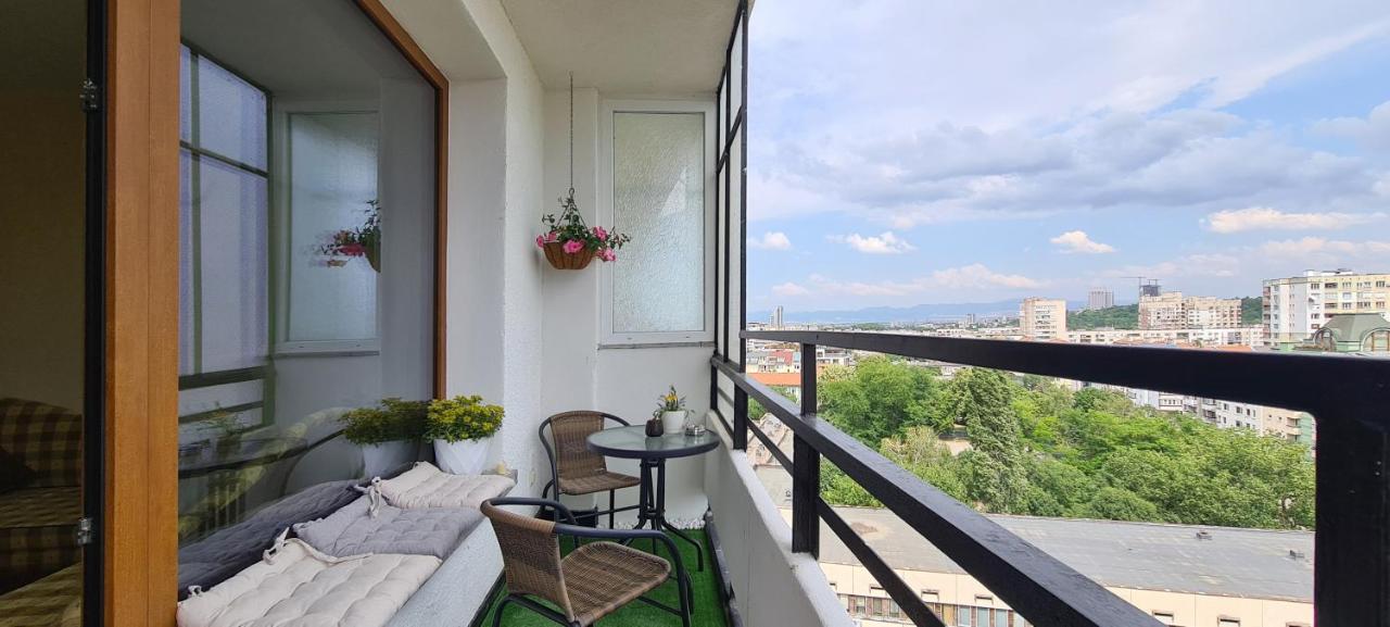 Panoramic and Spacious Flat near the City Centre - Ferienwohnung