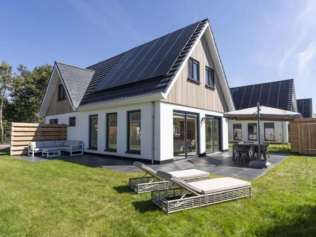 B&B Westermient - Attractive Holiday Home in De Koog Texel with Terrace - Bed and Breakfast Westermient