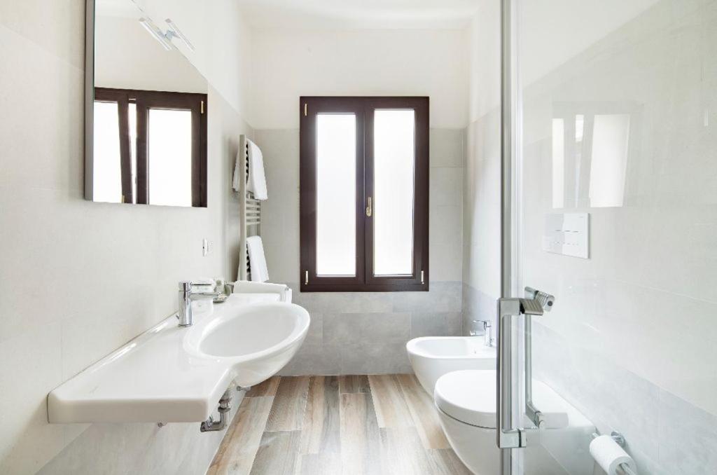 Triple Room with Private External Bathroom