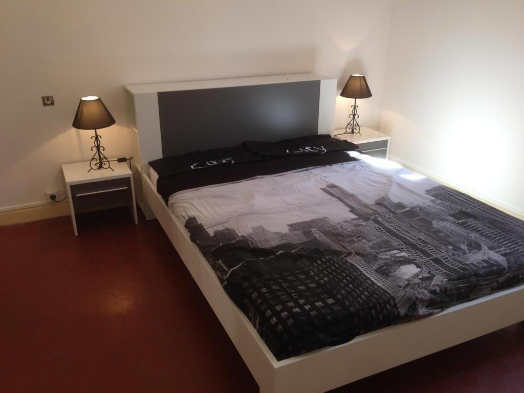 B&B Bastia - Kalliste - Appartement centre ville tout équipé - Bed and Breakfast Bastia