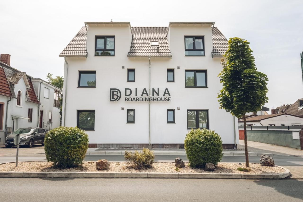 B&B Erzhausen - Diana Boardinghouse KONTAKTLOSER SELF CHECK IN & SELF CHECK OUT - Bed and Breakfast Erzhausen