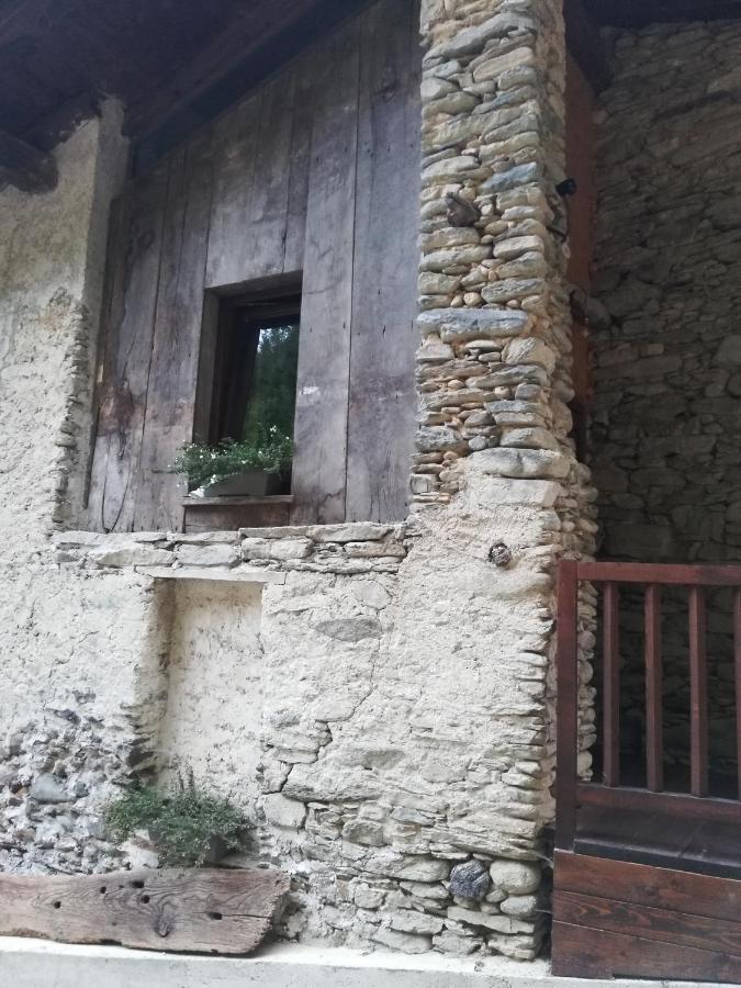 Lupus in fabula - B&B