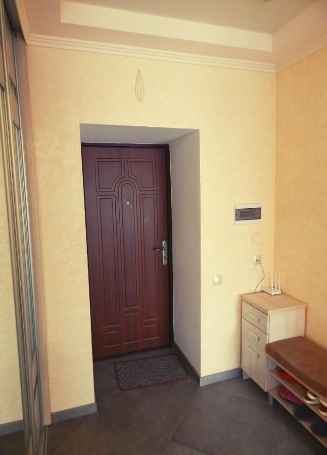Апартаменти в Новому Будинку біля Софіївського Парку - Ferienwohnung