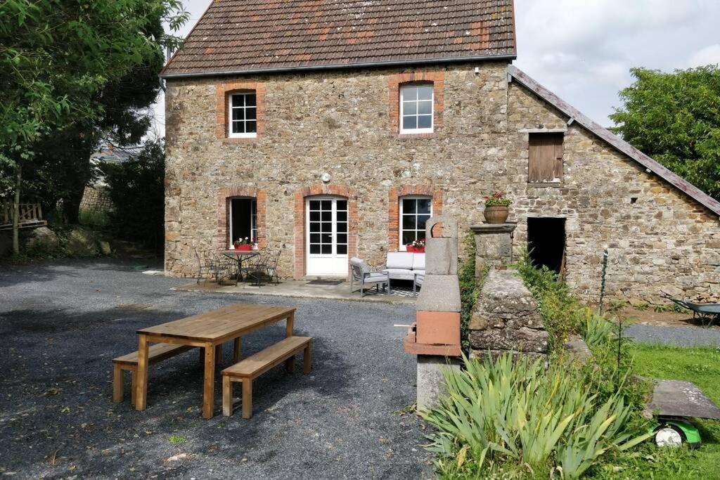 Le Portail Du Mont - Bed and Breakfast
