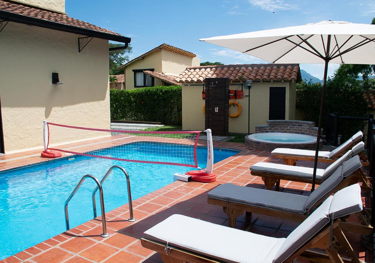 B&B Quimbaya - Fincas Panaca H10 - Luxury Villa with Pool & Jacuzzi - Bed and Breakfast Quimbaya