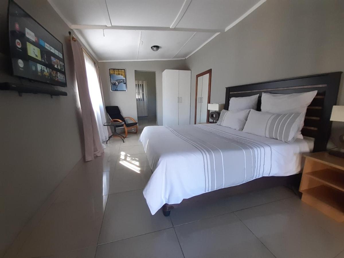 B&B Germiston - The Private and Cosy Guest House 2 - Bed and Breakfast Germiston