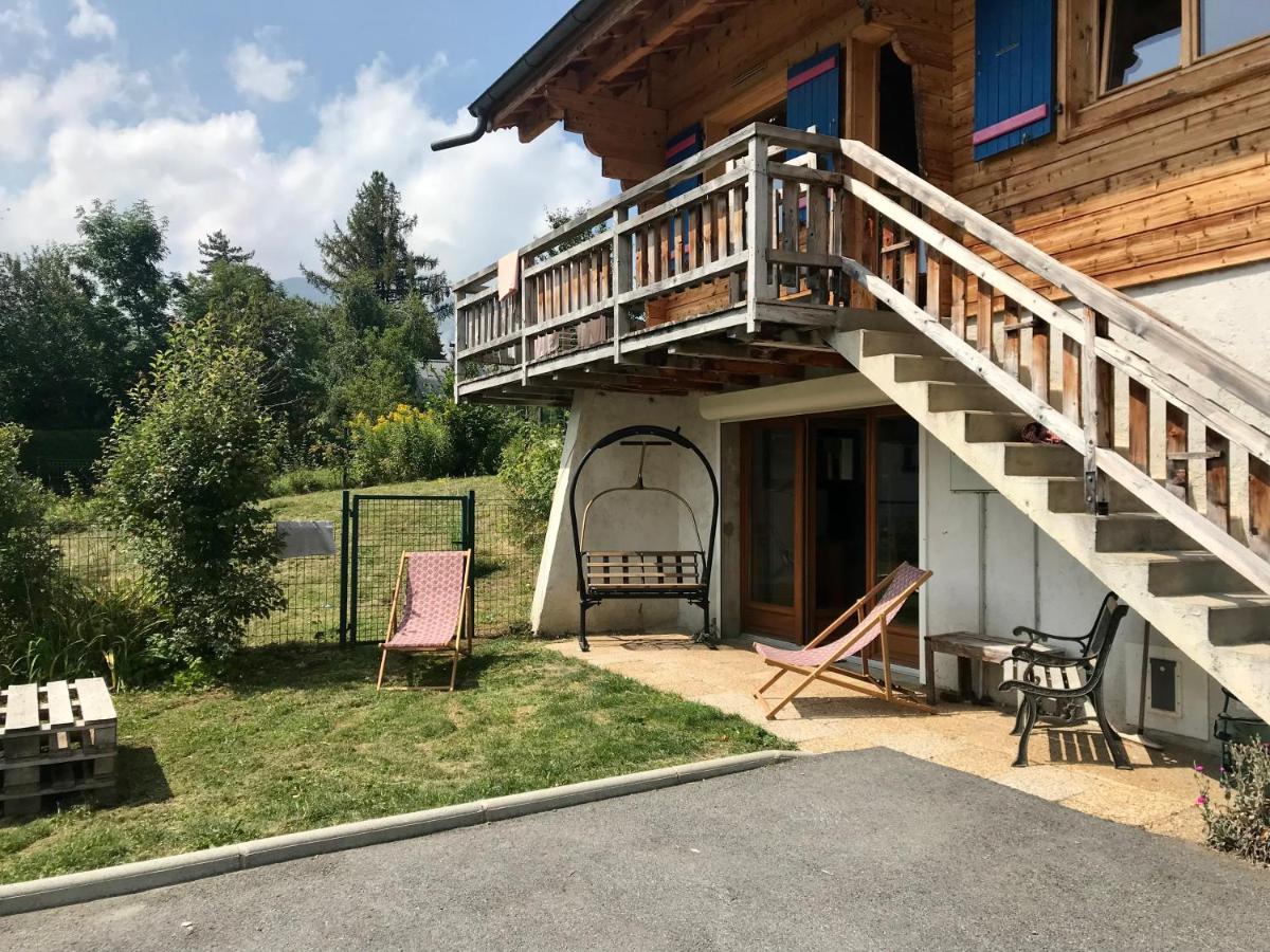 B&B Les Carroz d'Araches - Chalet Cyclamens- 65m2 plein centre des Carroz - WIFI & parking! - Bed and Breakfast Les Carroz d'Araches