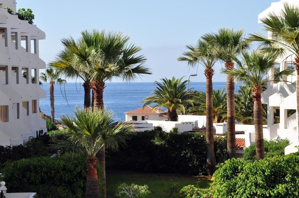 LosCristianos Front Line of Ocean WiFi - B&B