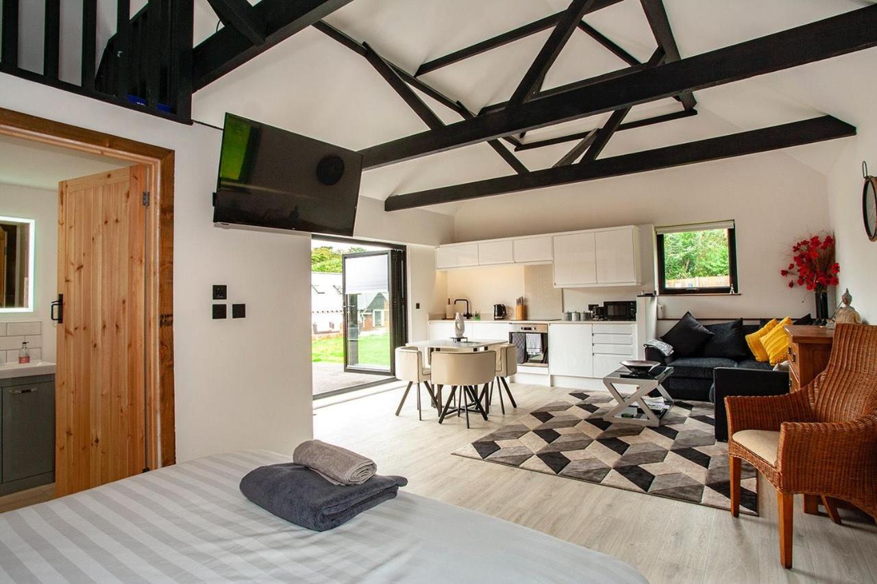 Luxury retreat 32c pool jacuzzi games bar oasis - B&B