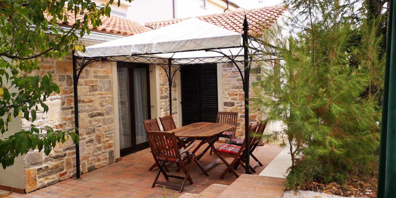 Modern and cozy apartments Murty 1 and Murty 2 - B&B Murter