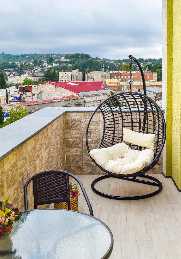 Valkhida's Apartment - B&B Kutaisi