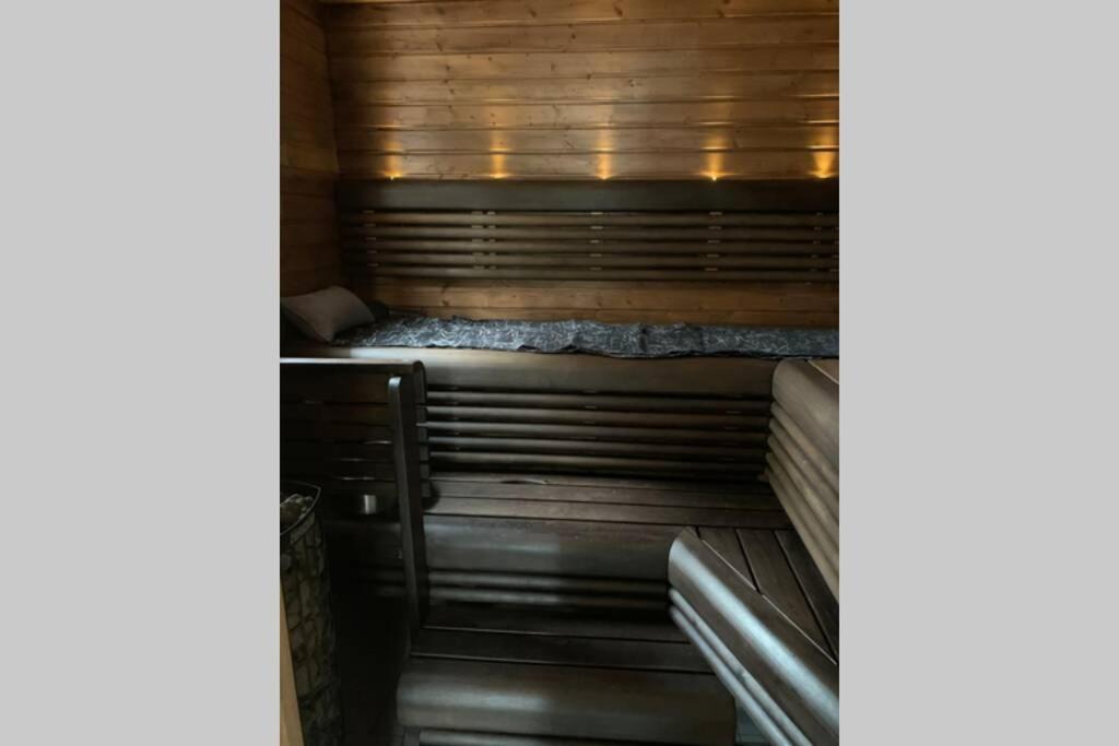 Elegant villa on the shore of Lake Saimaa - Chambres d'hôtes Lappeenranta