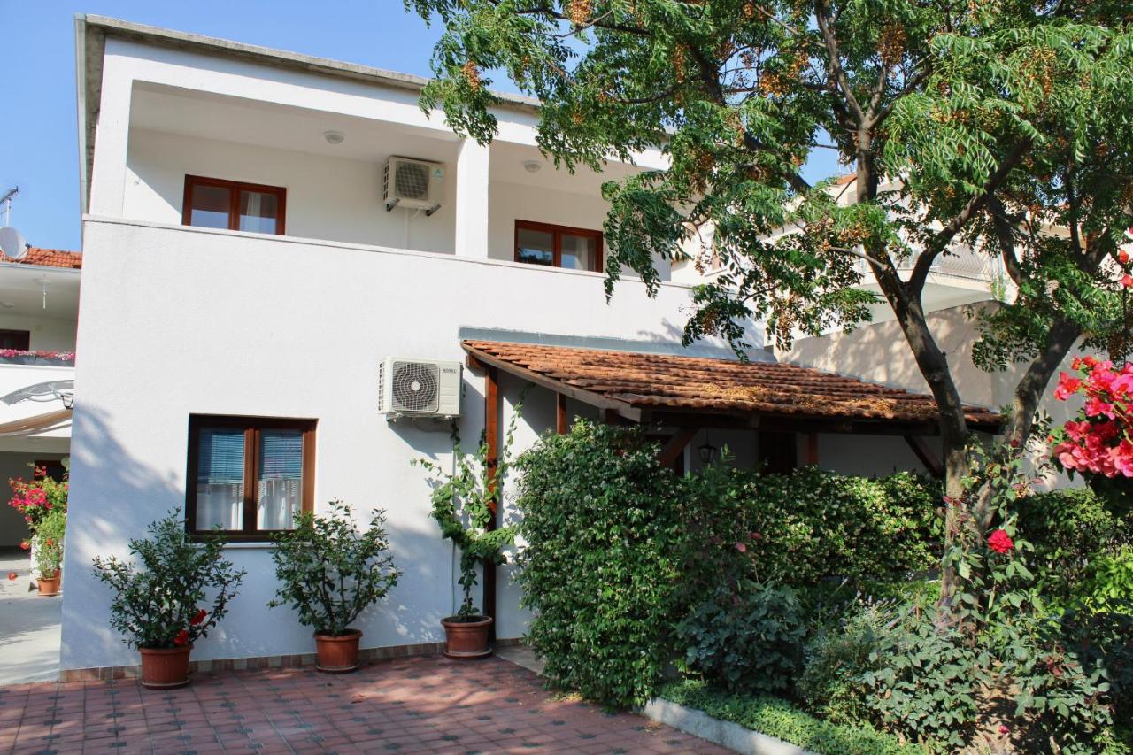 Apartmani Tina Pakoštane - Ferienwohnung Pakostane