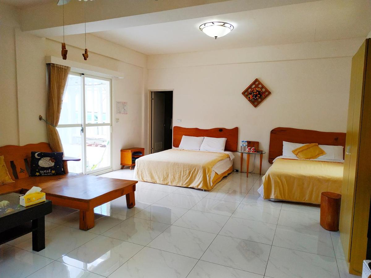 Quadruple Room with Terrace