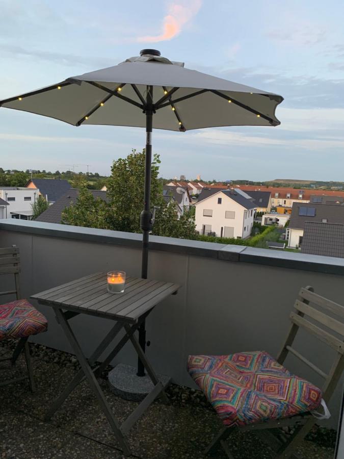 Deluxe Apartment mit Tiefgarage in Nähe Messe-BMW-Porsche-DHL-Flughafen-Flugzeugwerk der Deutsche Aircraft - Chambres d'hôtes Leipzig