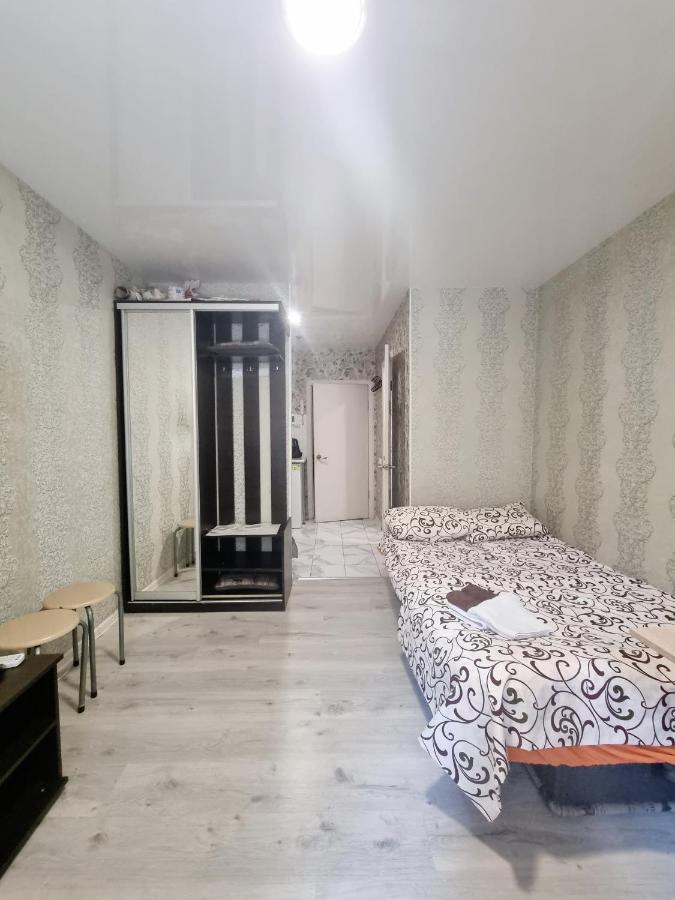 Apartment with Shower