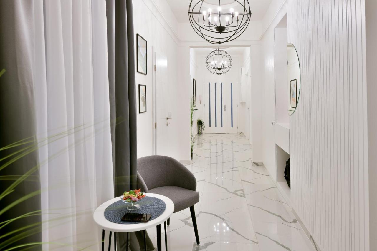 Luxury Galla Apartments in the City Center - Bed and Breakfast