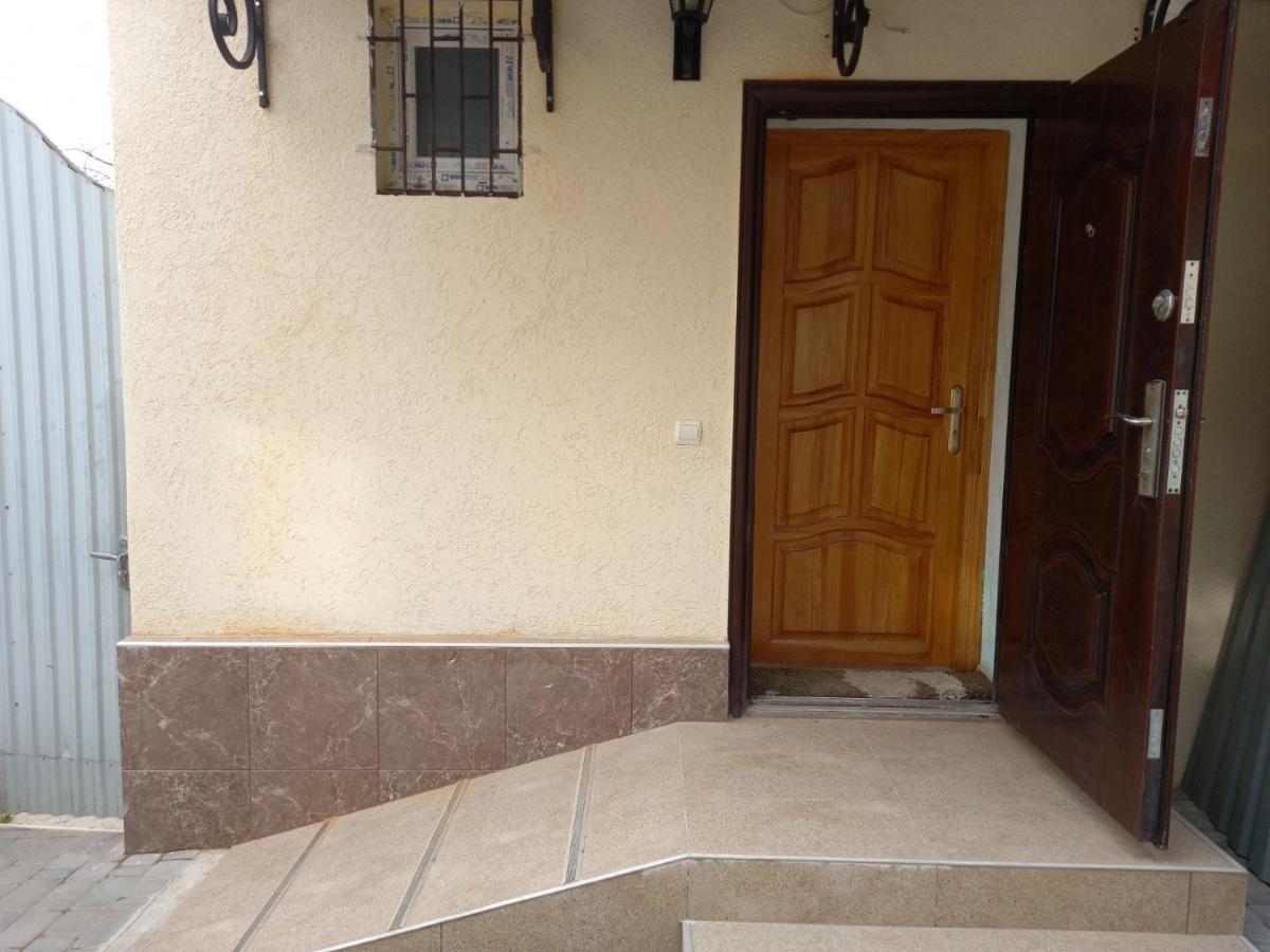 1 комнатная квартира в центре Мукачева, улица Мира - B&B