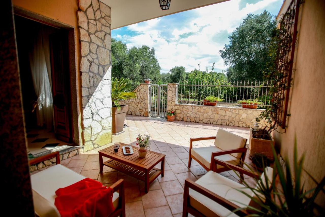 Villa indipendente con piscina privata by Pugliadamare - Ferienwohnung