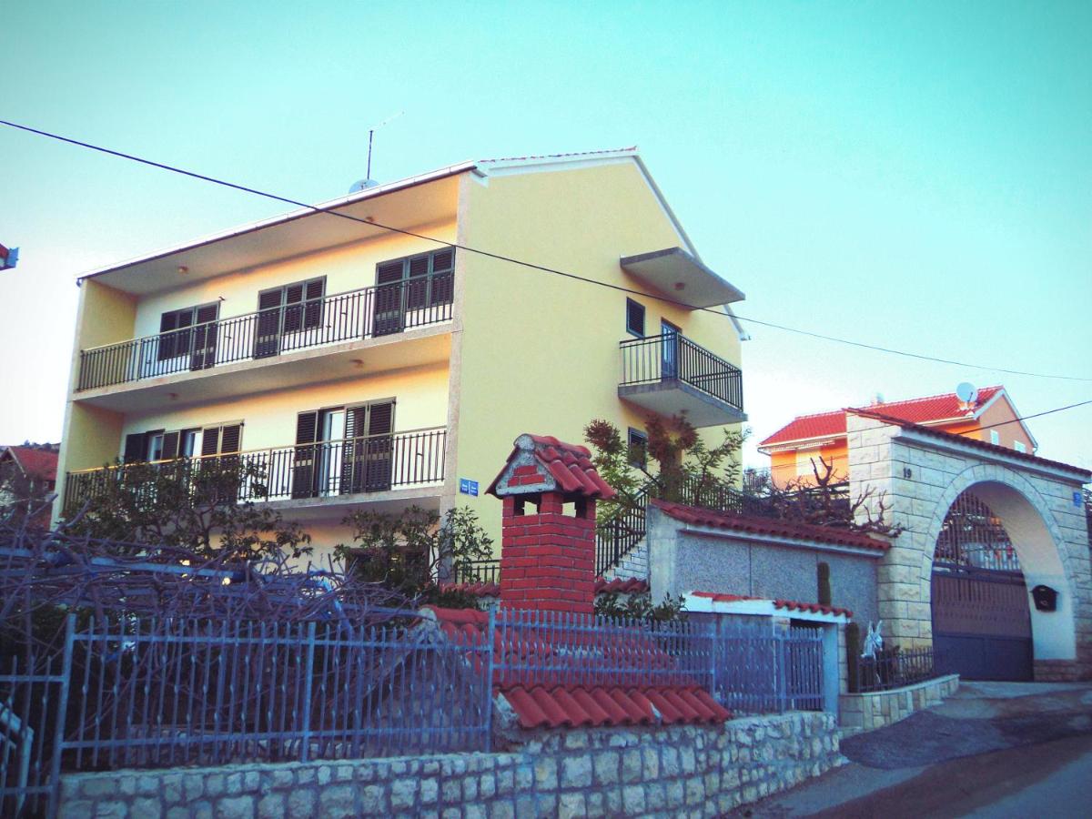 Apartments Racetin - Ferienwohnung Marina