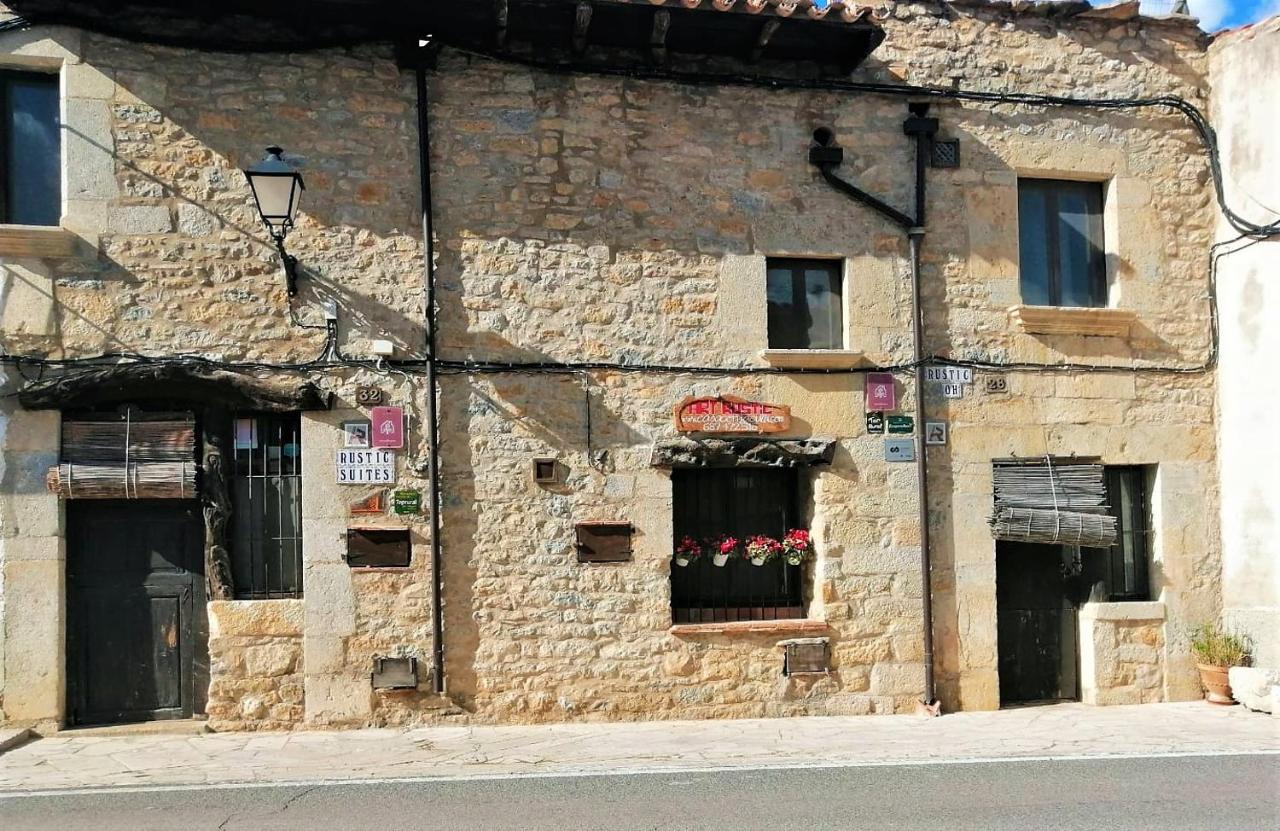 Casa Rustic Suites, JACUZI & LOVE - B&B Chert/Xert