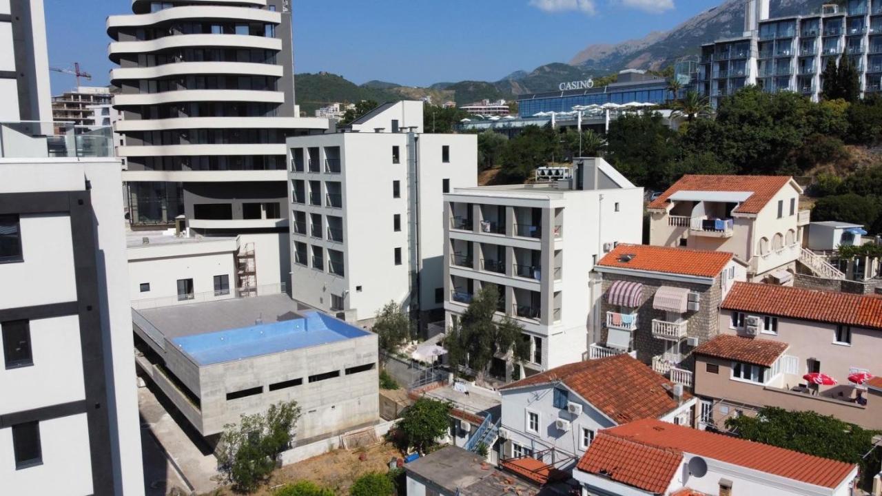 Studio Apartment with Sea View