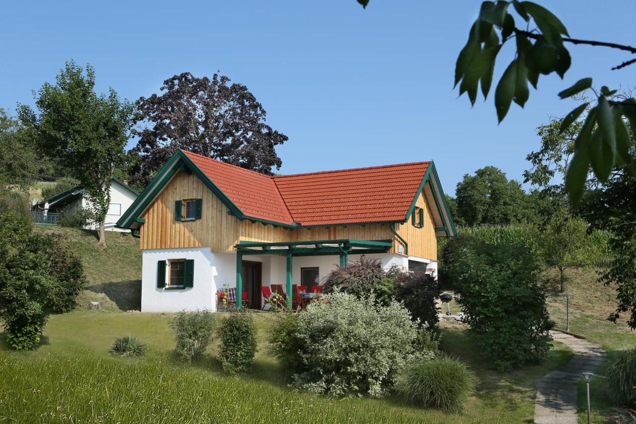 B&B Eberau - Kellerstöckl Naturoase Gaas - Bed and Breakfast Eberau