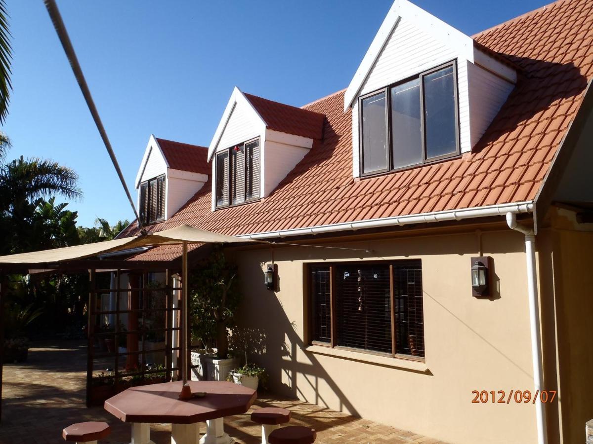 Twin Room with Private External Bathroom-Downstairs