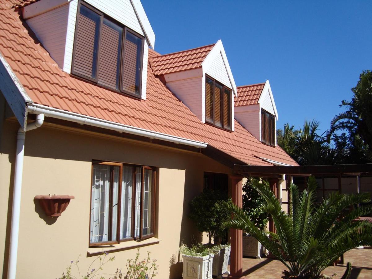 Twin Room with Private External Bathroom-Upstairs