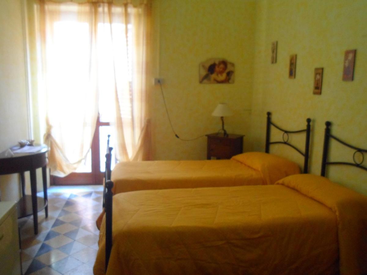 Chambre Simple avec Salle de Bains Commune