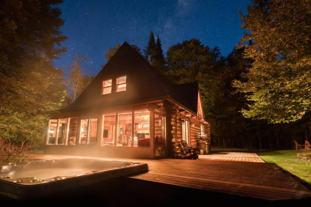 B&B Lac-Supérieur - The Beaver Lodge by Escapades Tremblant - Bed and Breakfast Lac-Supérieur