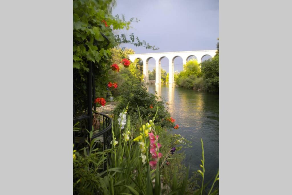 Appartement à FONTAINE DE VAUCLUSE - B&B
