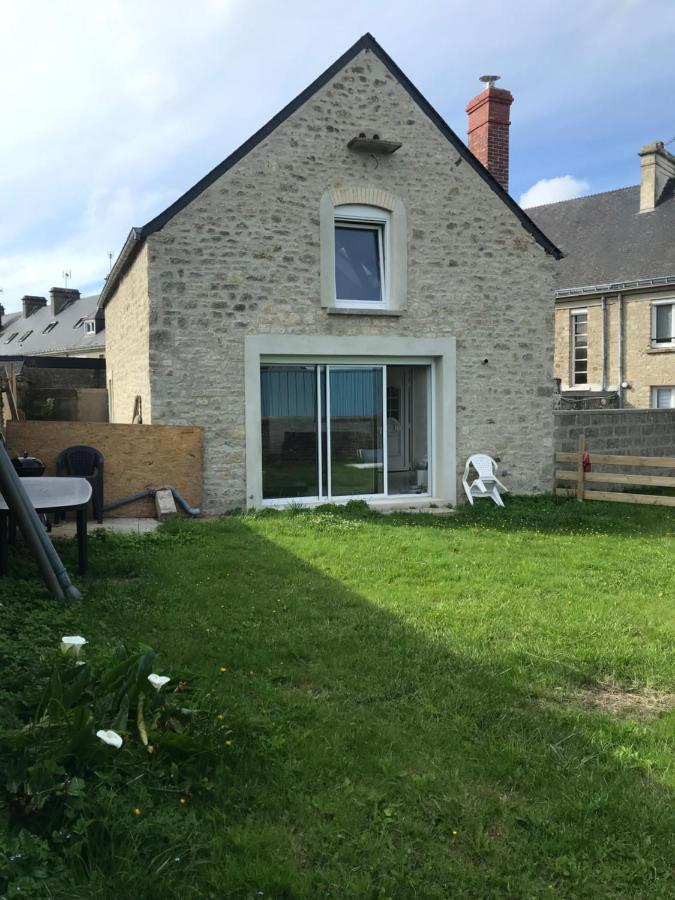 Fakarava, gîte en ville au calme - B&B Valognes