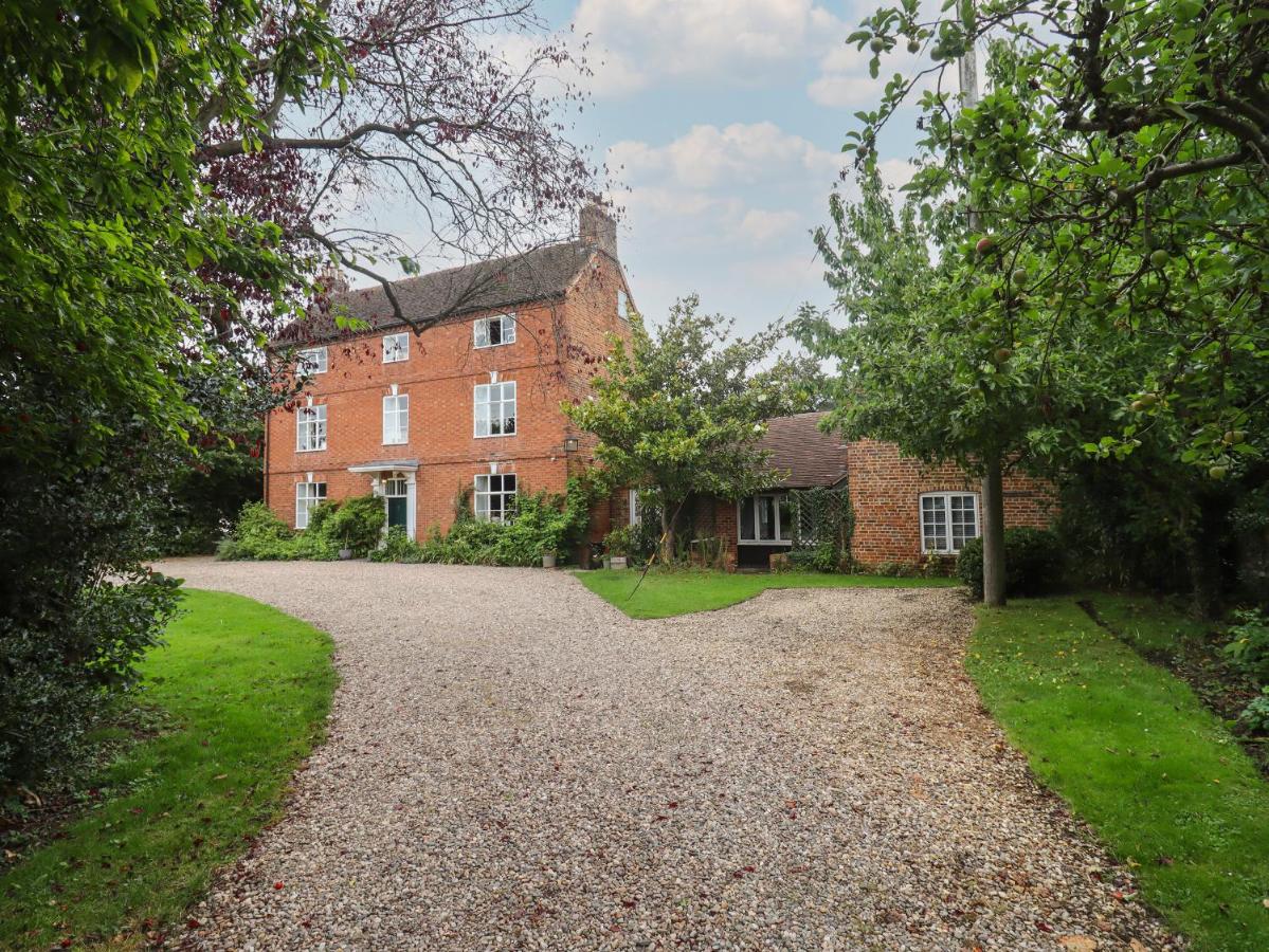 B&B Tewkesbury - The Coach House Apartment - Bed and Breakfast Tewkesbury