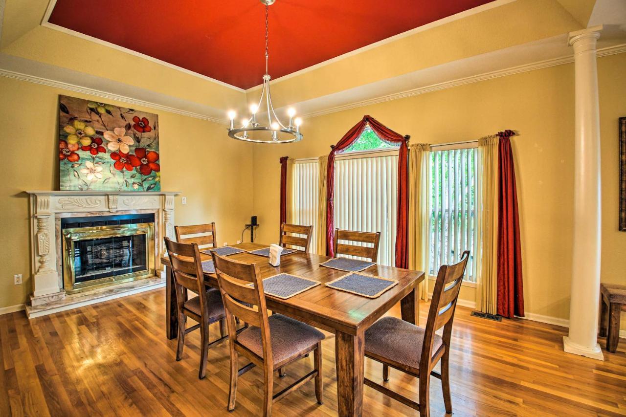 2-Tier Deck & Boat Parking: Lake Hamilton Home - B&B Hot Springs