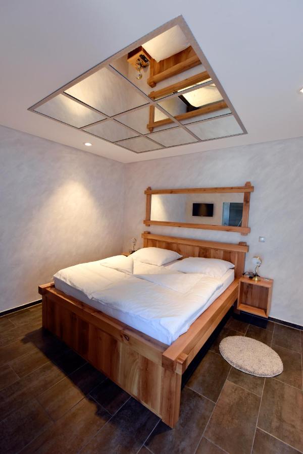 One-Bedroom Bungalow