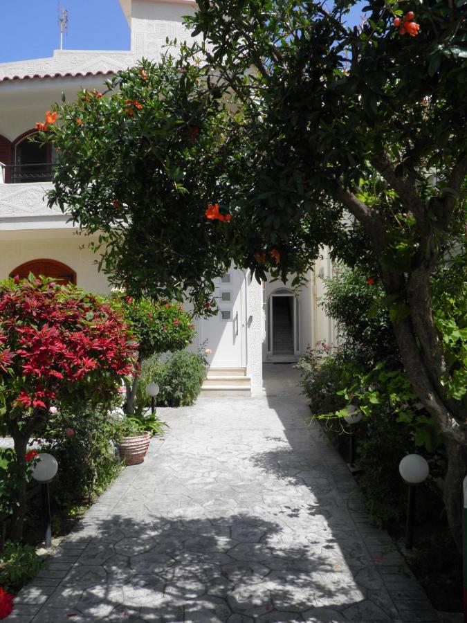 Maria Studios & Apartments - B&B Kremasti