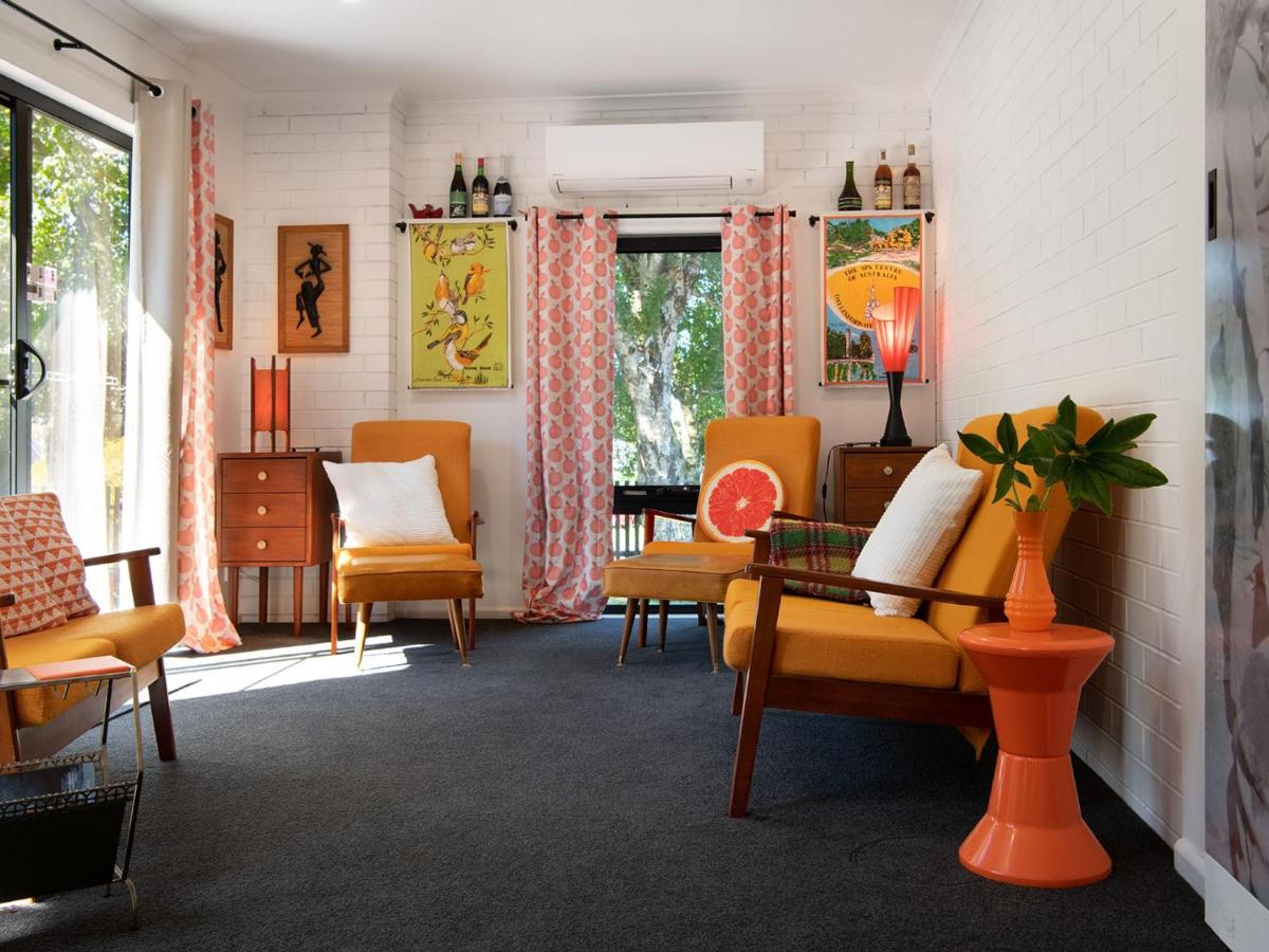The Retro - Bed and Breakfast