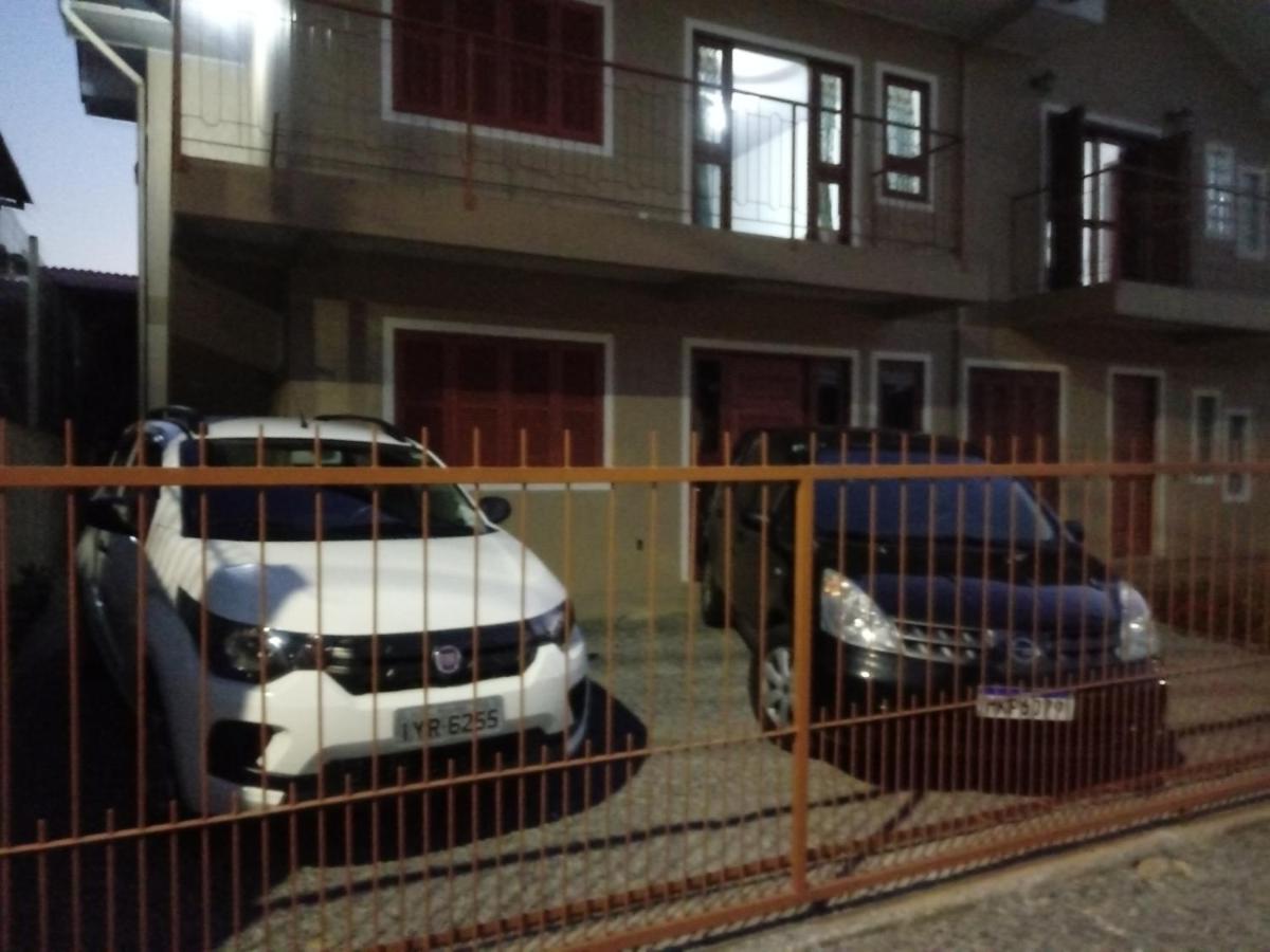 Residencial Henkes - B&B Canela