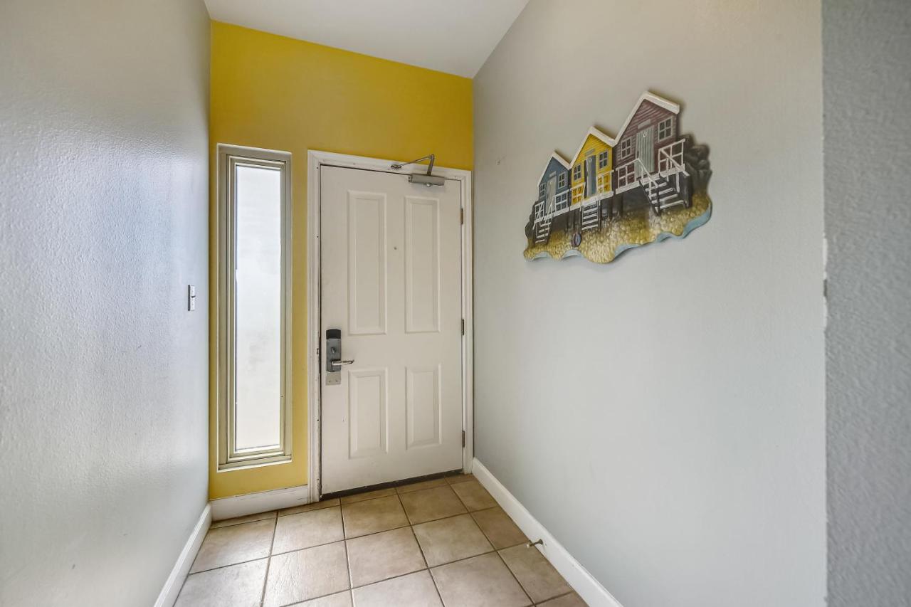 Shores of Panama #1725 at Book That Condo - B&B Panama City Beach