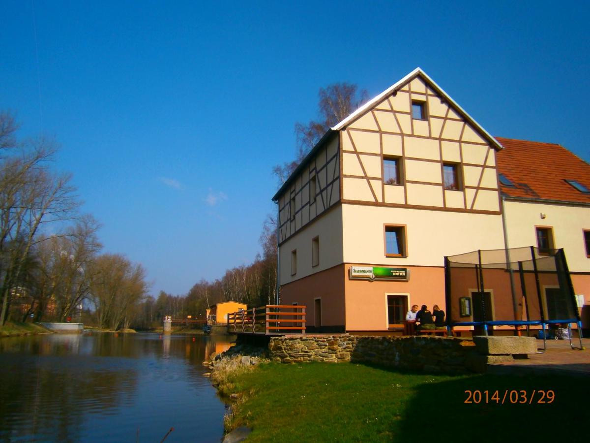 Penzion CERNY MLYN SOKOLOV - Chambres d’hôtes