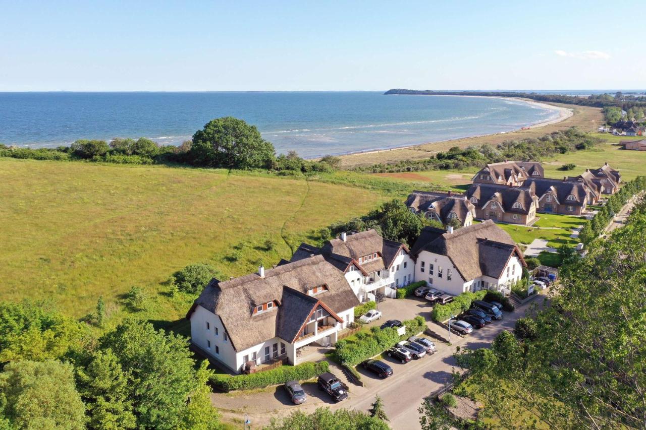 strandnahe Ferienwohnung mit eigener Terrasse - Strandhaus Mönchgut FeWo 02 - Bed and Breakfast