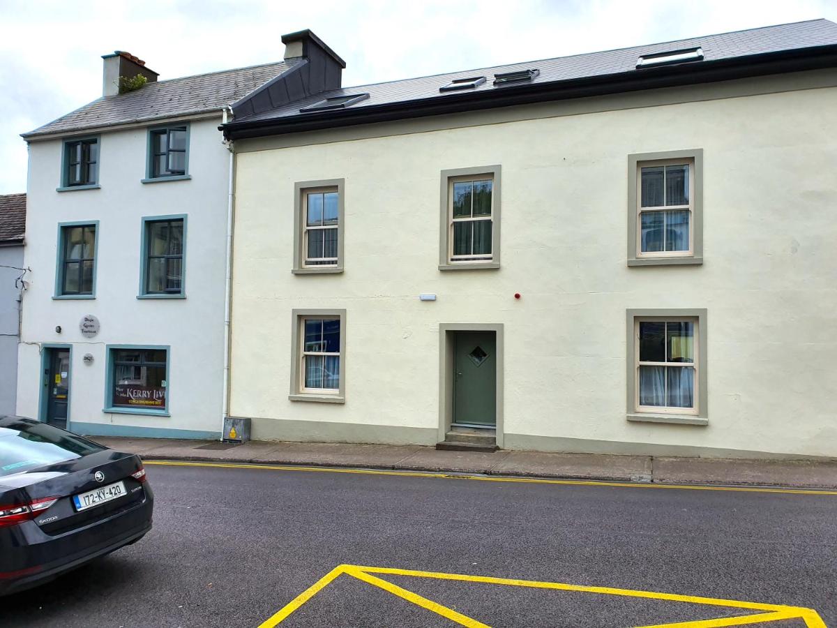 Dingle Garden Townhouse - Bed and Breakfast Dingle