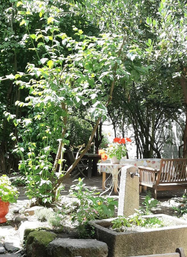 B&B Antraigues-sur-Volane - Le Boustrophédon - Bed and Breakfast Antraigues-sur-Volane