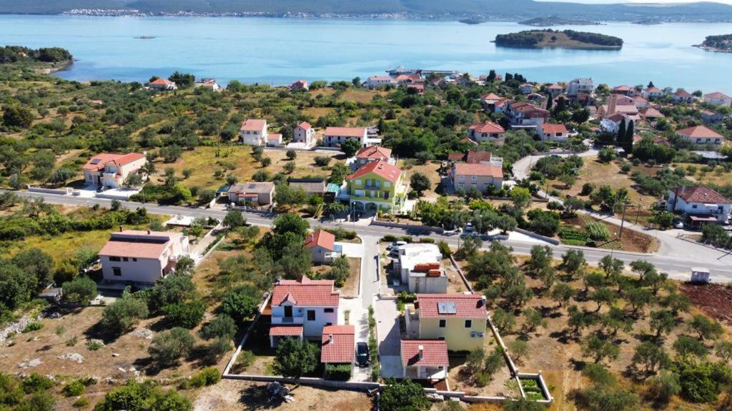 Apartmani Juresko Mrljane - B&B Mrljane