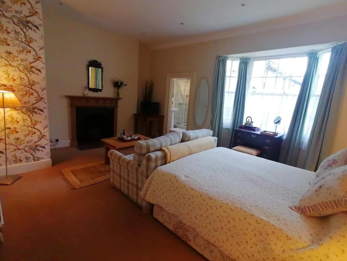 Anzac Street B+Bistro - B&B