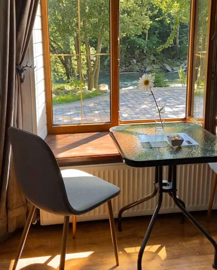 Familiekamer met Uitzicht op de Bergen